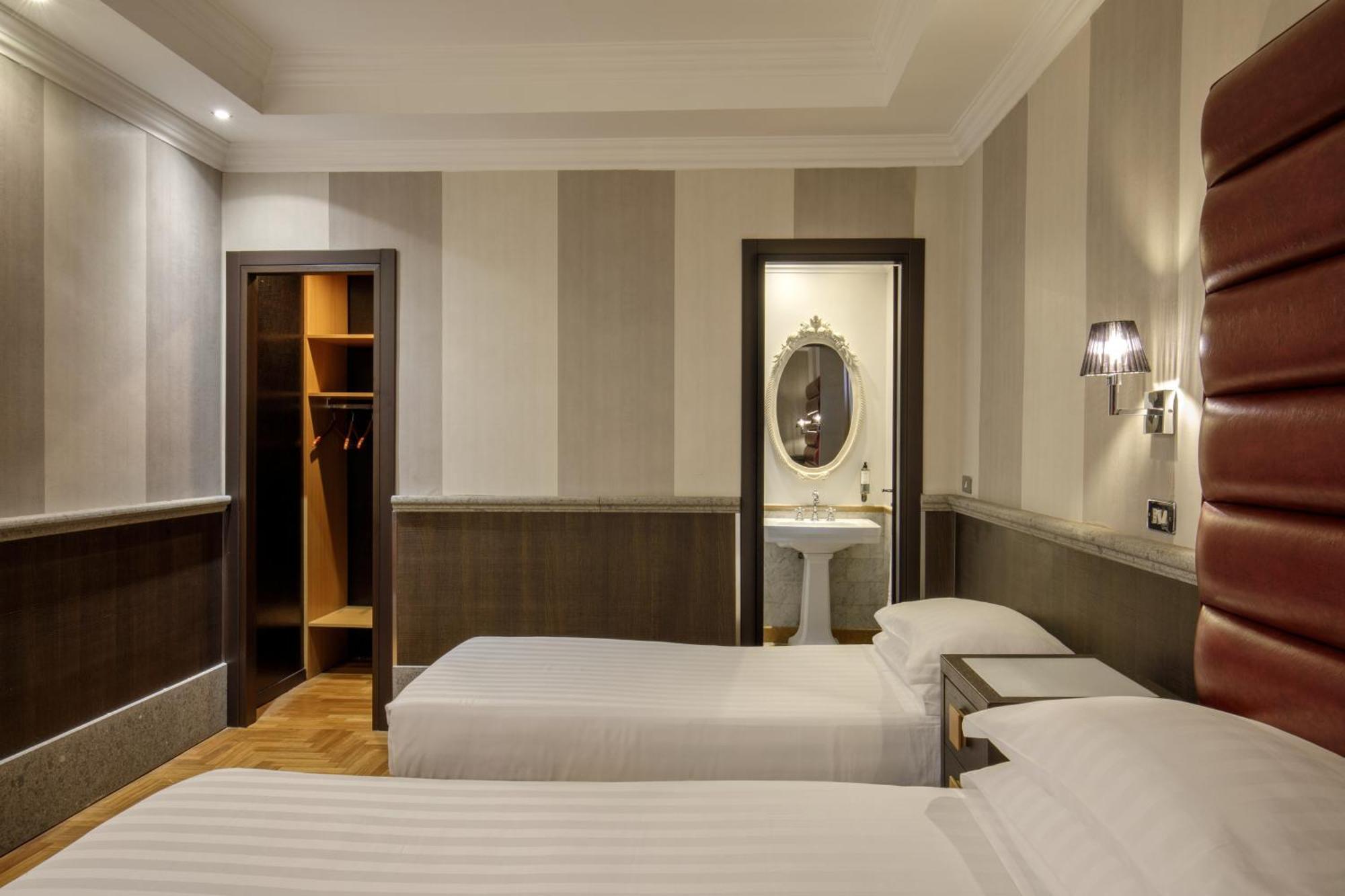 Hotel Royal Court Róma Kültér fotó